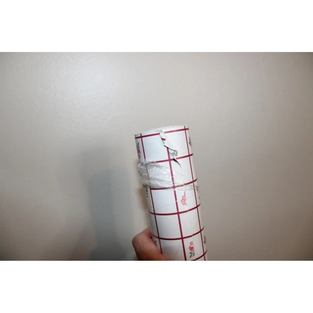 Vintage Wallcoverings Floral Rosebud Red Grid Wallpaper 2 Rolls Pre-Pasted Vinyl